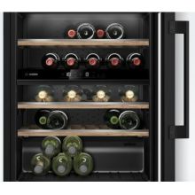 BOSCH vinska vitrina